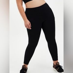 Torrid Active Leggings with pockets size 0